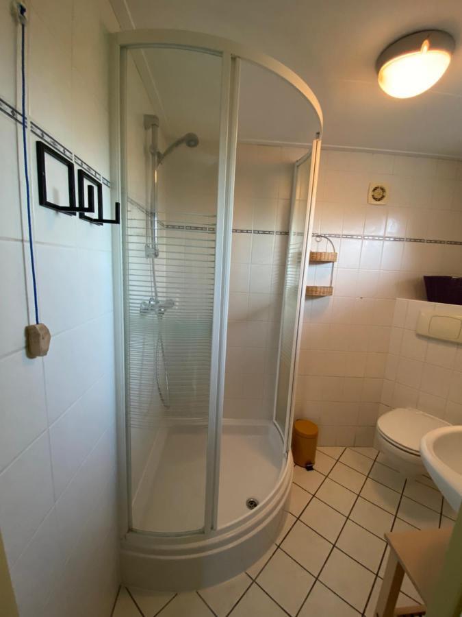Vakantiehuisje in rustige en groene omgeving Nieuwe-Niedorp Buitenkant foto